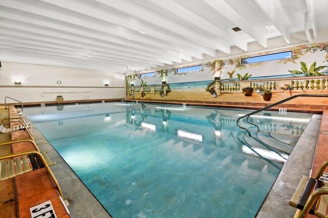 Building Photo - 113 Mansfield C