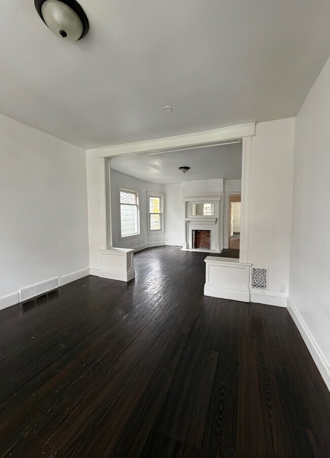 Primary Photo - 108 Macamley St