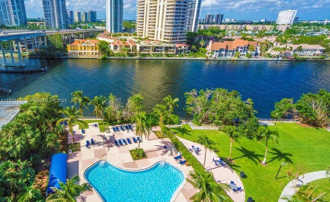 Building Photo - 19390 Collins Ave