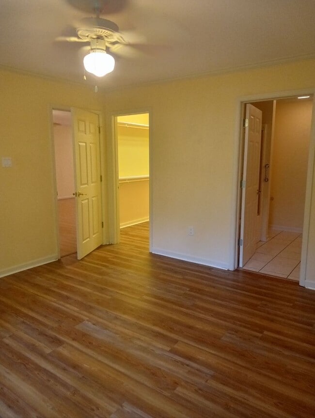 Building Photo - Now Available – 1-Level Condo in Alexandria, LA | $1,250/month