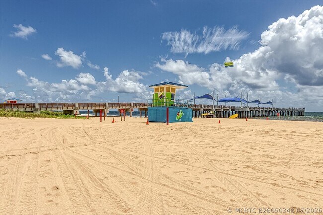 Building Photo - 1370 S Ocean Blvd