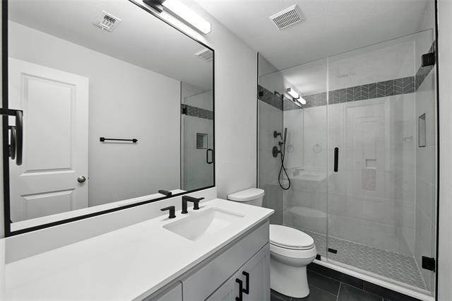 Building Photo - 6748 San Fernando