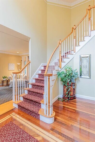 Building Photo - 45 Whitetail Rd