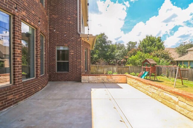 Building Photo - 3913 Remington Rd