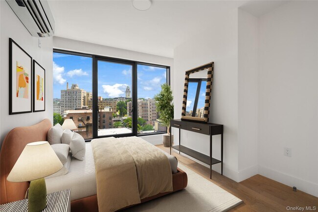 Building Photo - 44 Hudson St