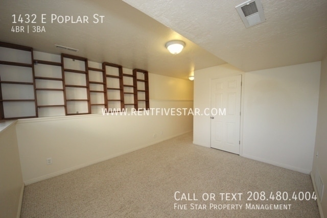 Building Photo - 1432 E Poplar St