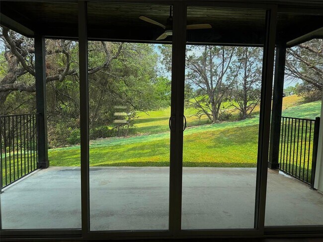 Building Photo - 5206 Country Club Dr