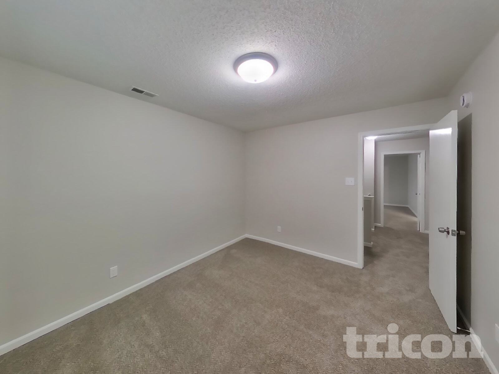 Building Photo - 350 Sunburst Ln