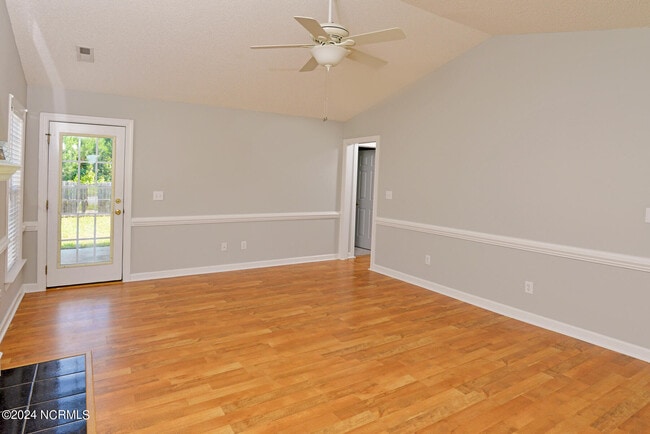 Building Photo - 2008 Penncross Dr