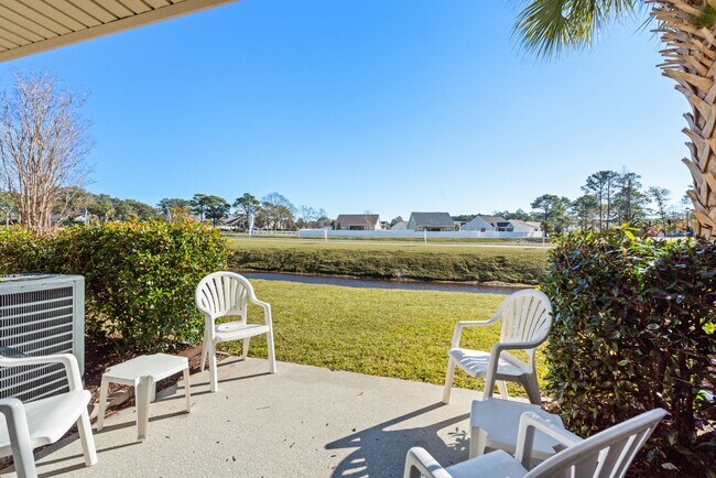 Building Photo - Seasonal Rental Available 9/11/2025-3/31/2...