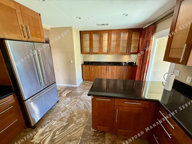 Building Photo - Elegant McCormick Ranch Home with Stunning...