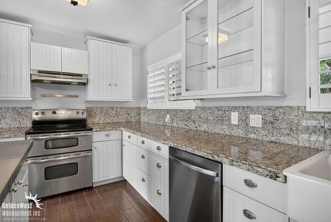 Building Photo - Charming 3Bdm 2Ba Home with Private Backyard in Phoenix!
