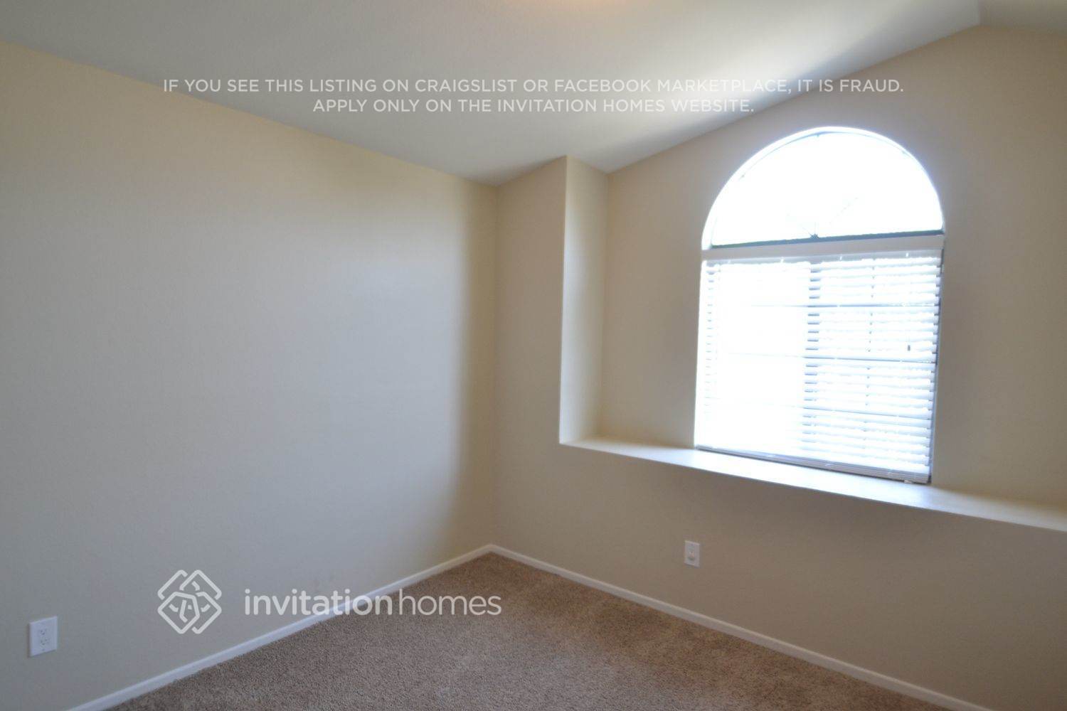 Building Photo - 28121 Stonington Ln