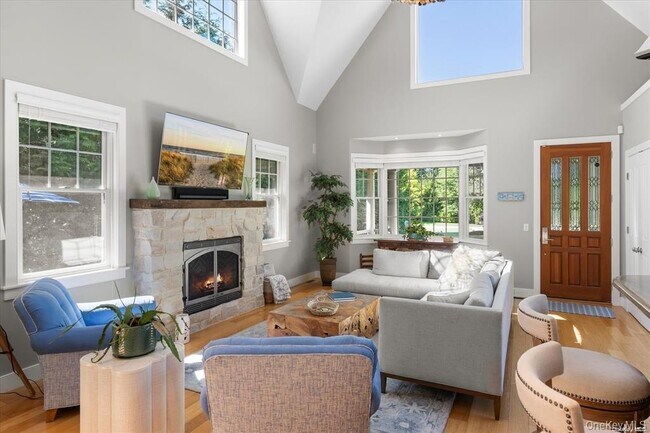 Building Photo - 48 Jessup Ave