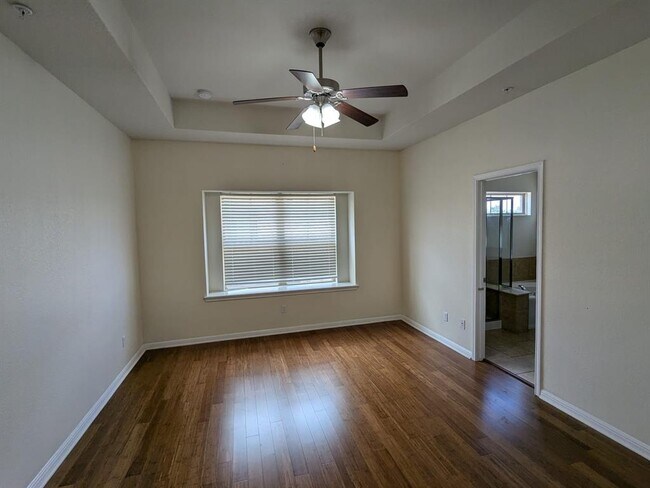 Building Photo - 7220 Wyoming Springs Dr