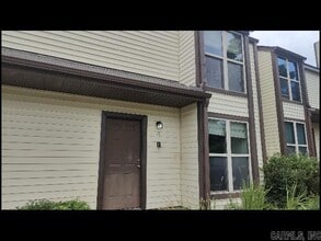 Building Photo - 401 Club Rd