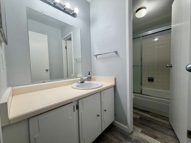 Building Photo - Peaceful Condo Retreat near Glendale in Denver – Pet-Friendly & Well-Located