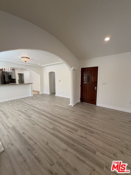 Building Photo - 153 N Hamilton Dr