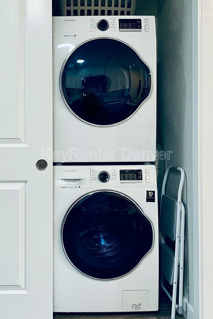 Building Photo - 1454 Ivy St