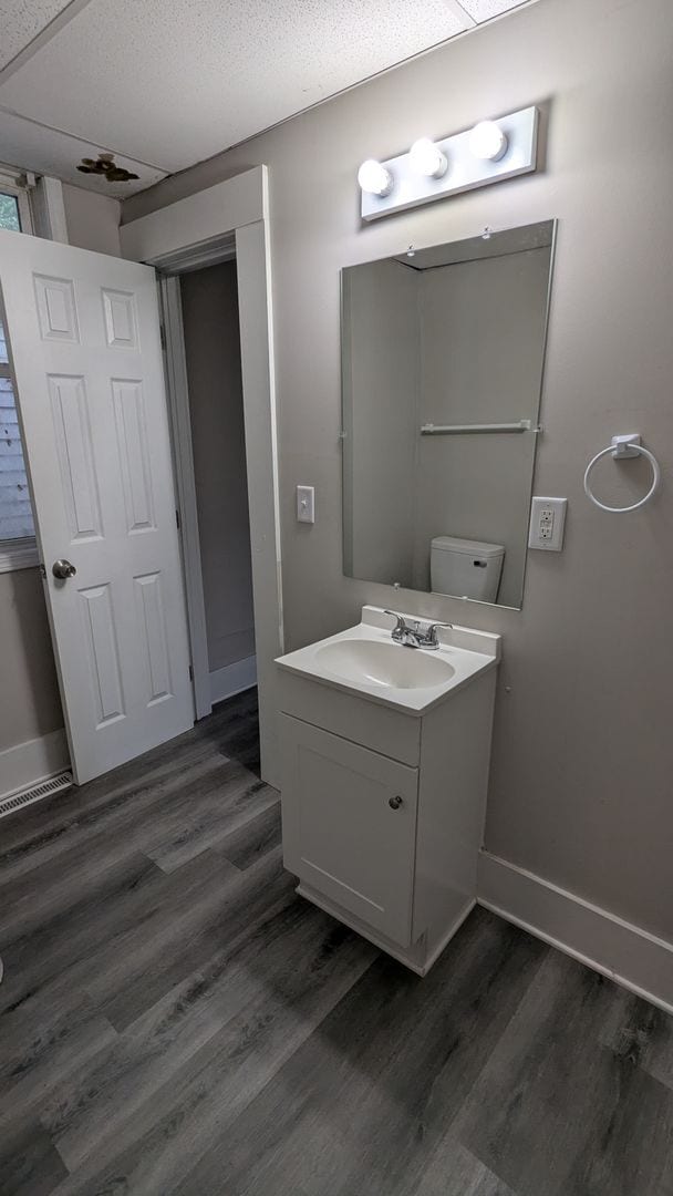 Building Photo - Charming 3-bedroom, 1.5-bathroom house loc...