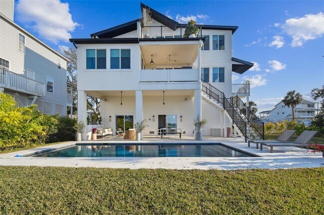 Building Photo - 1640 Seabreeze Dr