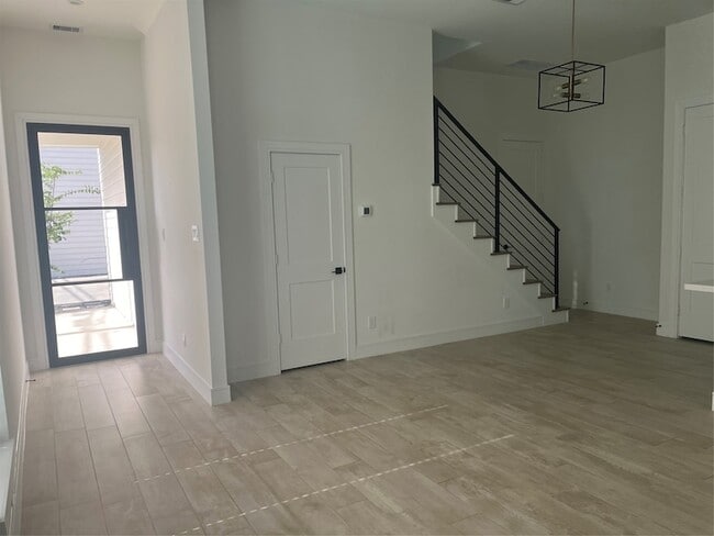 Building Photo - 4508 Old Yale St