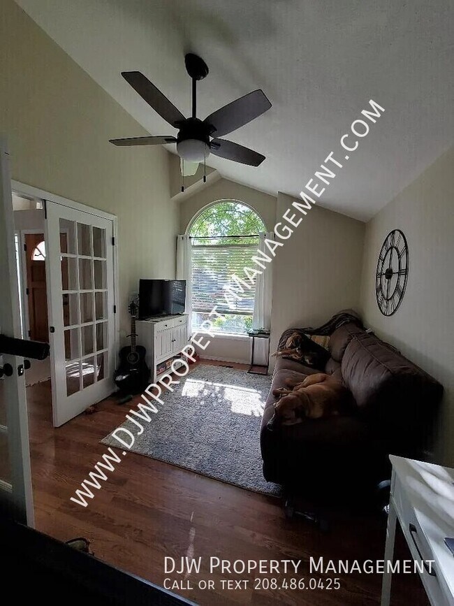 Building Photo - 2168 N Fastwater-