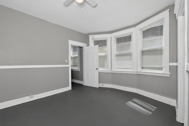 Building Photo - 2741 Dakota Ave
