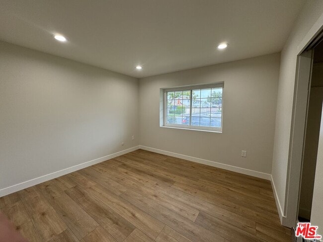 Building Photo - 235 Delano St