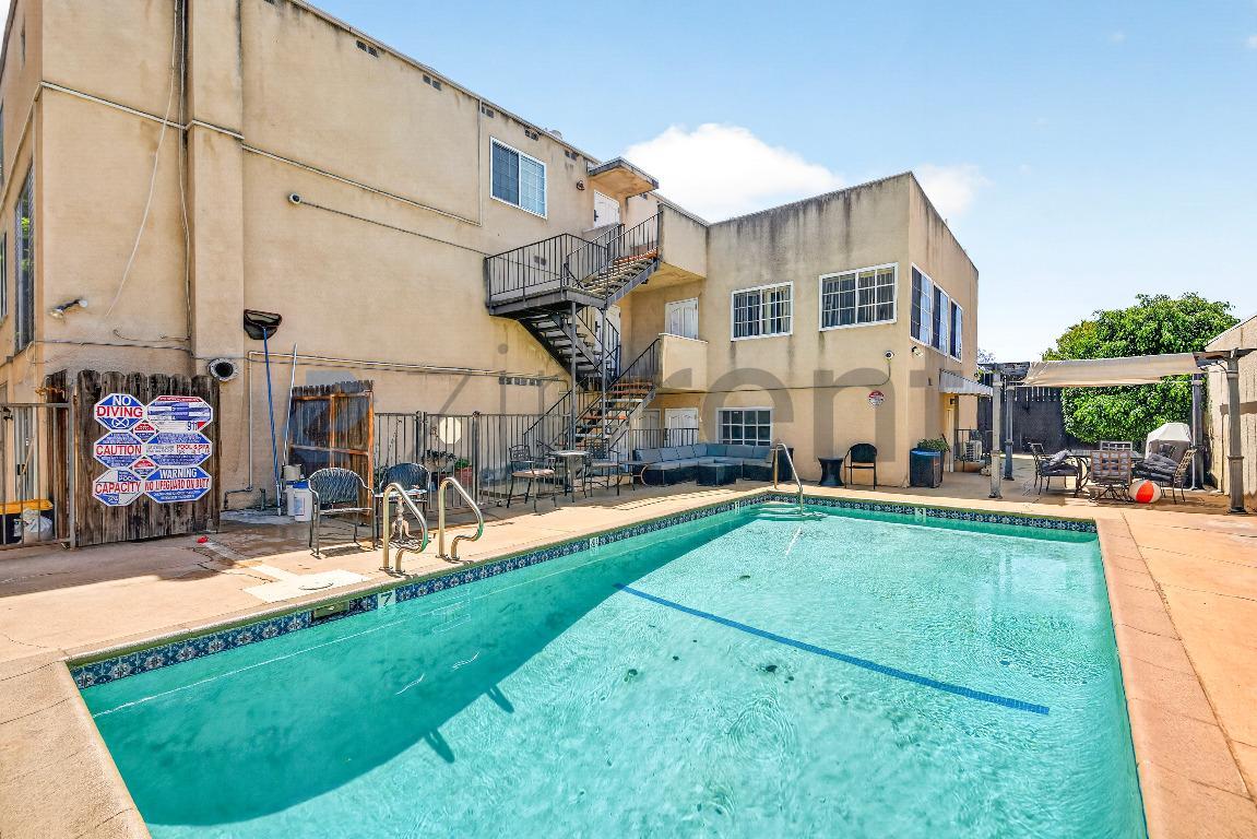 Building Photo - 14335 Huston St