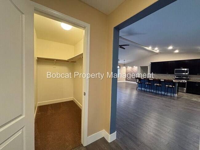 Building Photo - 6515 Copper Mountain Dr