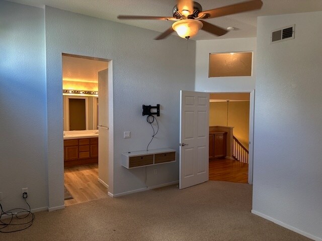 Building Photo - Lodi 4 Bedroom 3 Bathrom Home with a Pool