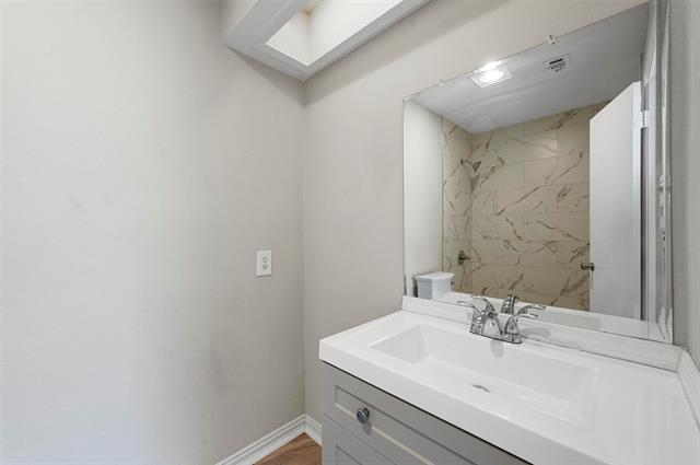Building Photo - 2904 Nova Dr