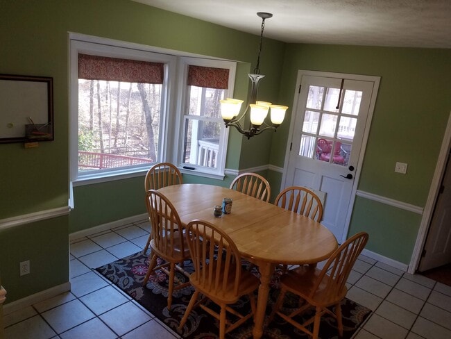 Building Photo - 1116 Santa Fe Station