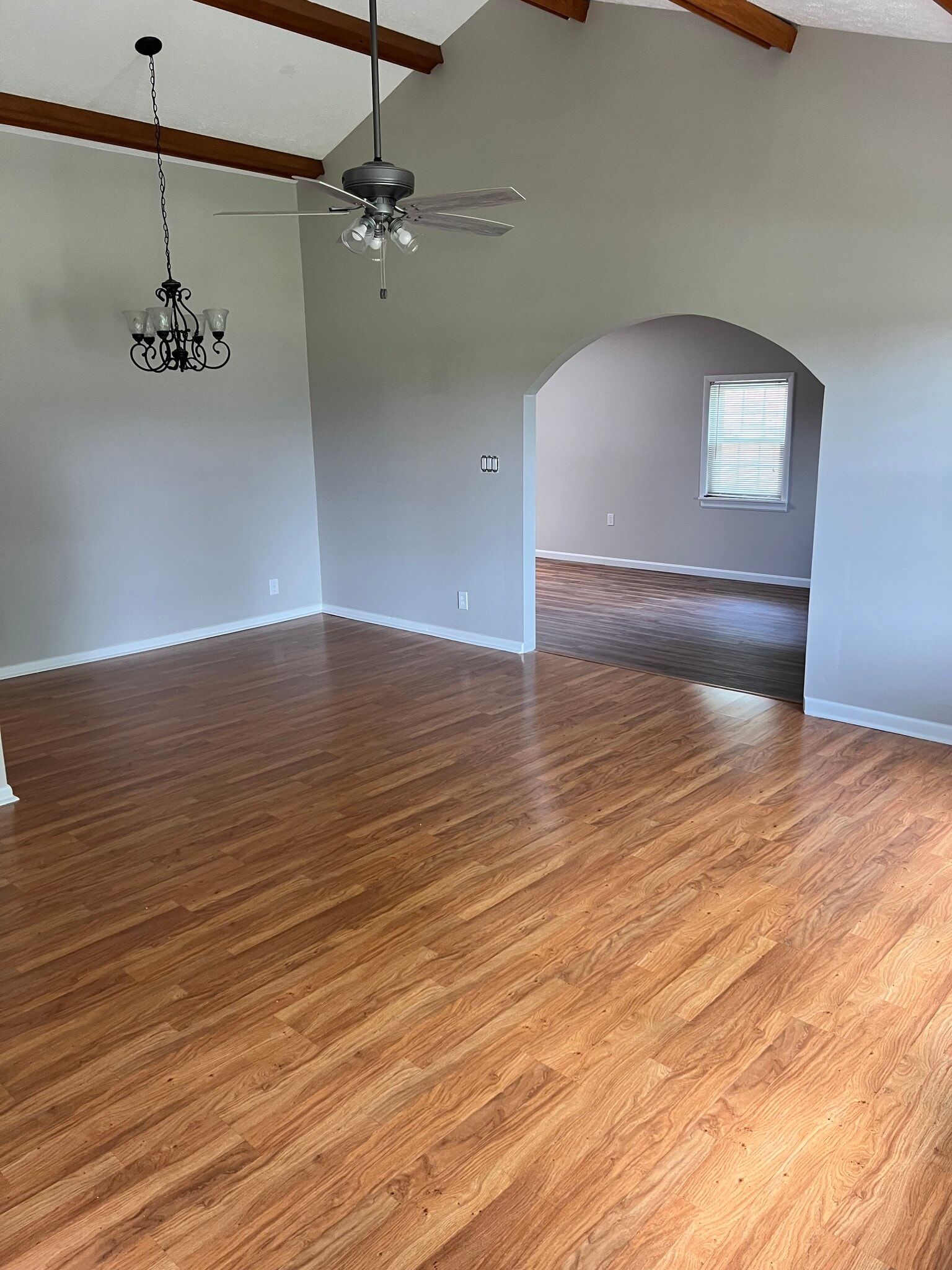 Living room - 309 Randolph St