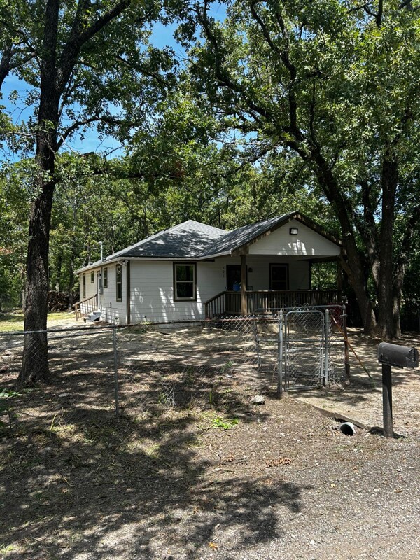 Building Photo - 121 Telephone Rd