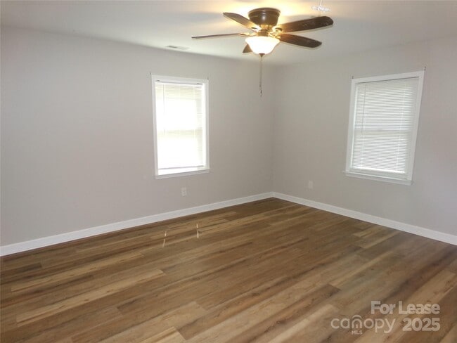 Building Photo - 40119 NC-740