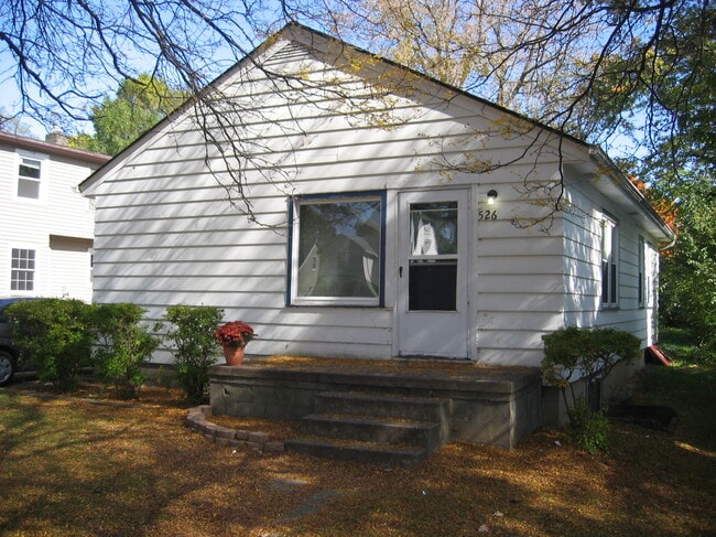 Building Photo - 526 Spartan Ave