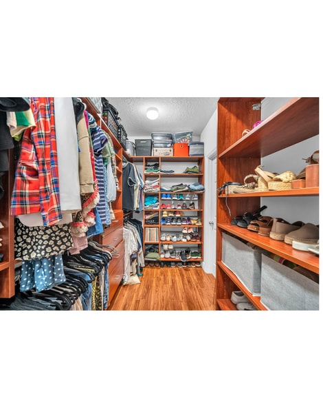 Walk in Closet - 11650 SW 2nd St