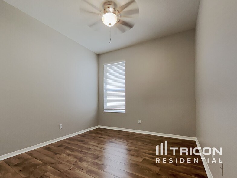Building Photo - 10337 Avelar Ridge Dr