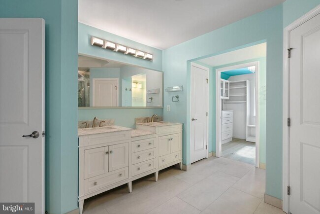 Building Photo - 3175 Fledgling Cir