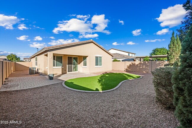 Building Photo - 2373 Farrier Way