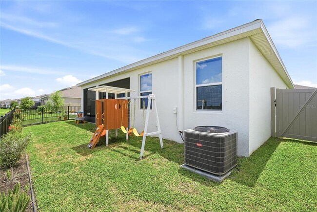 Building Photo - 3228 Living Coral Dr