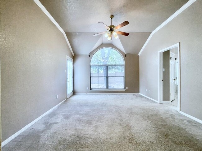 Building Photo - 1725 Dapplegrey Ln