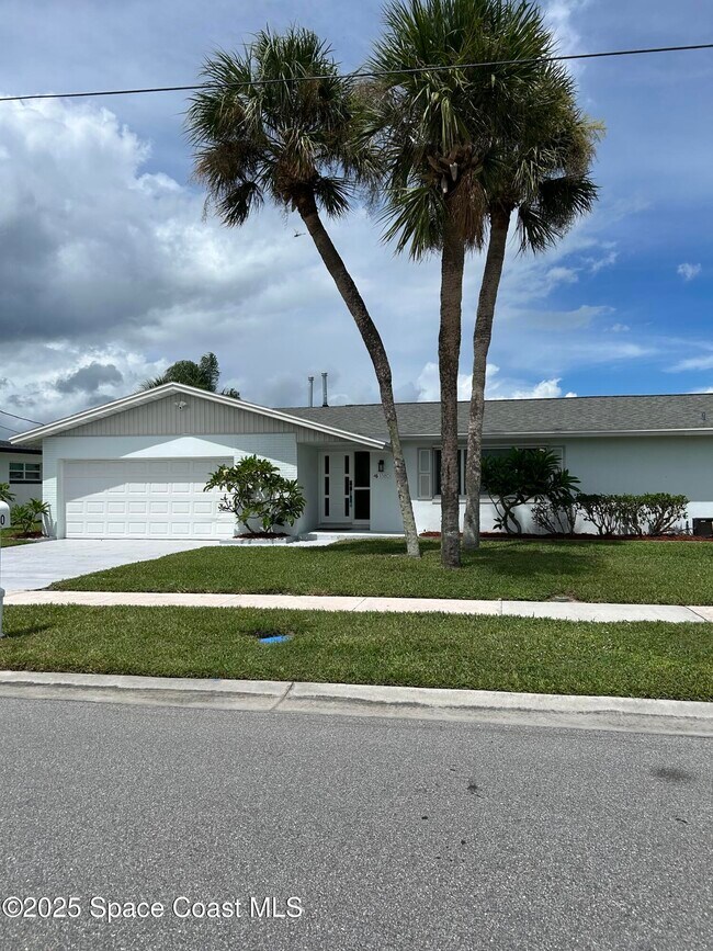 Primary Photo - 1380 Holiday Blvd