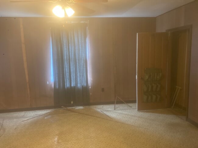 Building Photo - 1106 W 21st St