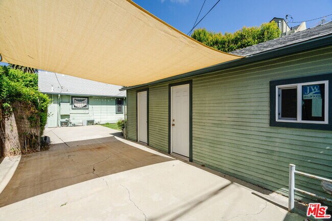 Building Photo - 840 Milwood Ave