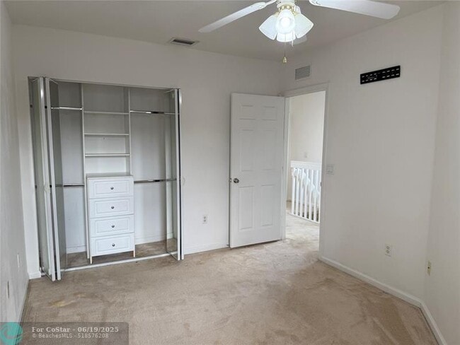 Building Photo - 8227 SW 27th St