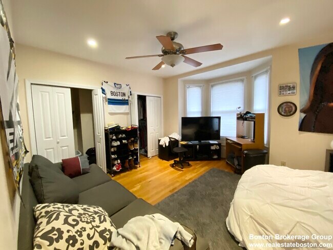 Building Photo - 29 Spring Garden St