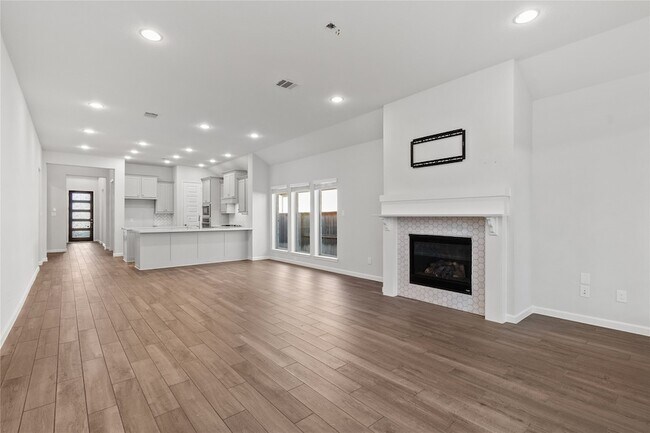 Building Photo - 5030 Morrison Dr